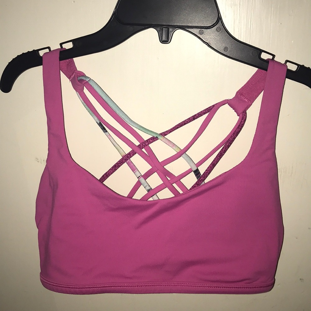 Pink lulu lemon sports bra